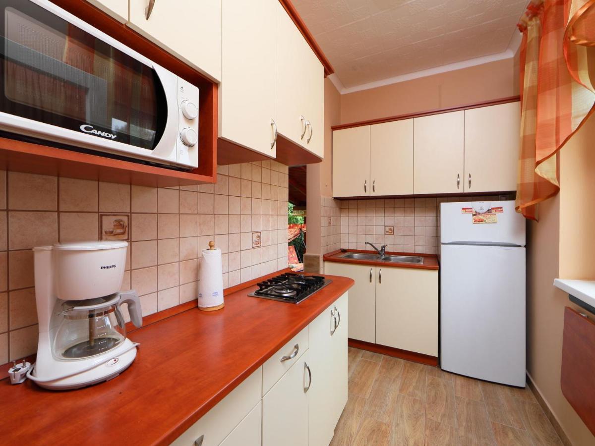 Holiday Home Hibiscus By Interhome Balatonkeresztur Exterior photo